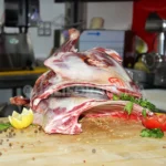 ÉPAULE D’AGNEAU ENTIÈRE